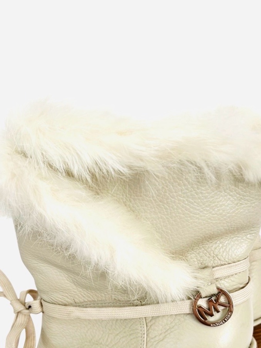 Michael Kors Cream Leather Faux Fur Trim Wedge Ankle Boots Pom Pom MK Logo 7.5 - Picture 5 of 9